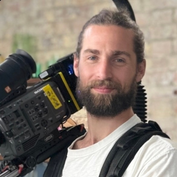 Tom Reader, camera operator